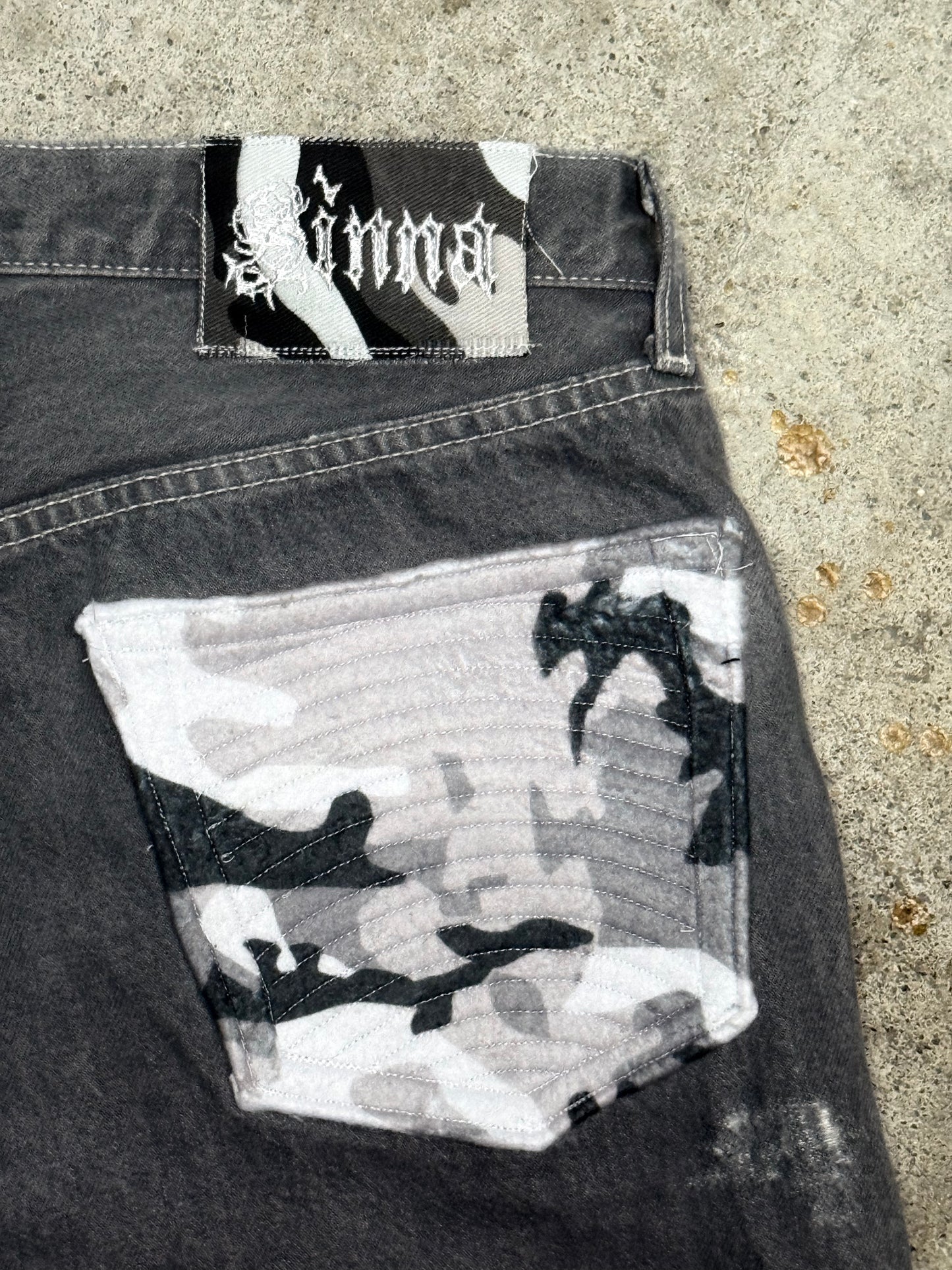 SINNA CAMO JEANS