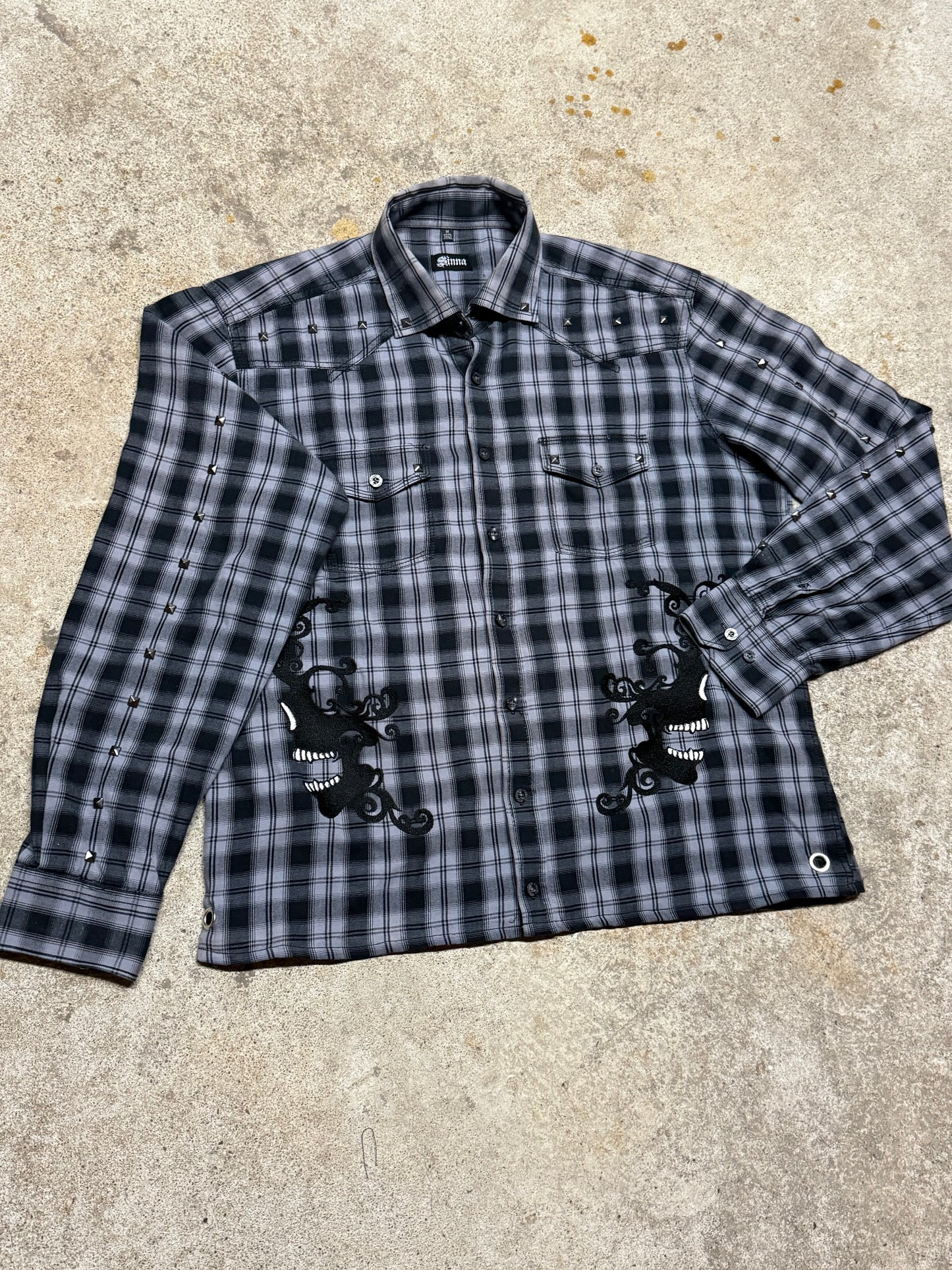 SINNA BAT SHIRT