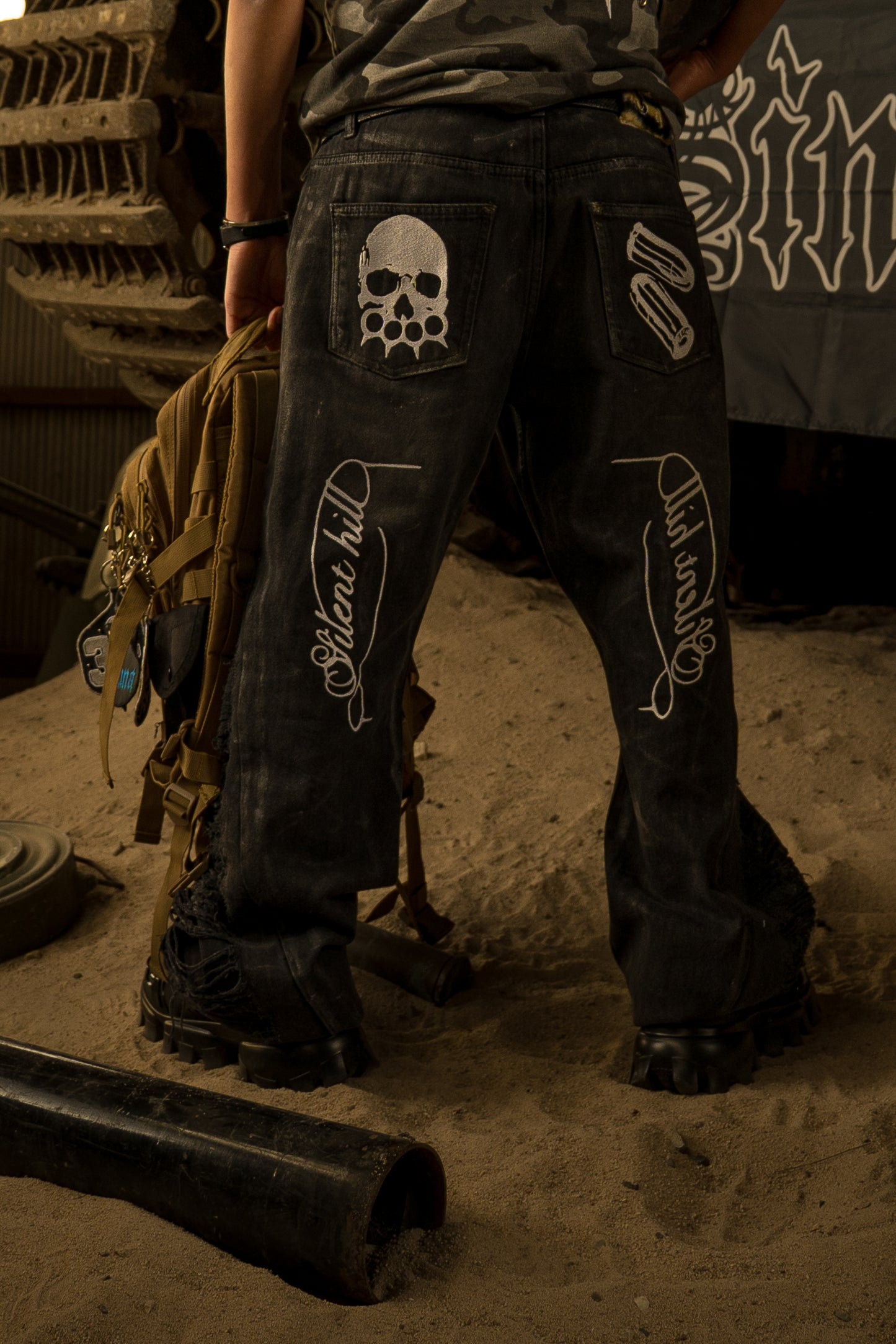 SINNA HILL WAXED JEANS
